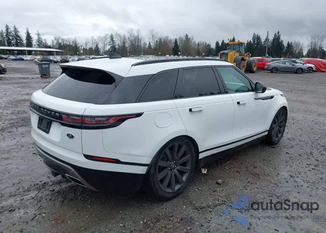 2018 Land Rover Range Rover Velar P380 First Edition/P380 Hse R-Dynamic z USA, uszkodzony, nr VIN SALYM2RV9JA744654